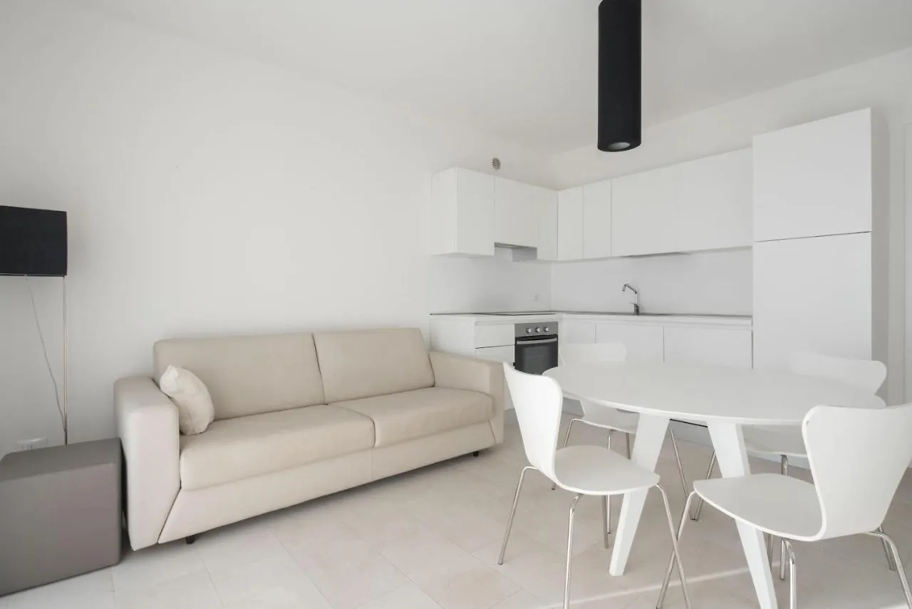 Immobiliare Jvl - Les Maisons Lido di Jesolo 0*,